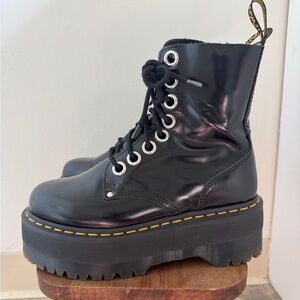 Dr. Martens Jadon Max Boot! Size US 7.